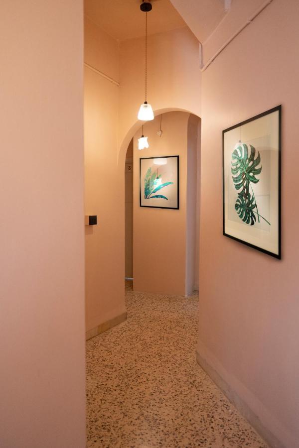 Julia'S Hotel Suites Amman Bagian luar foto